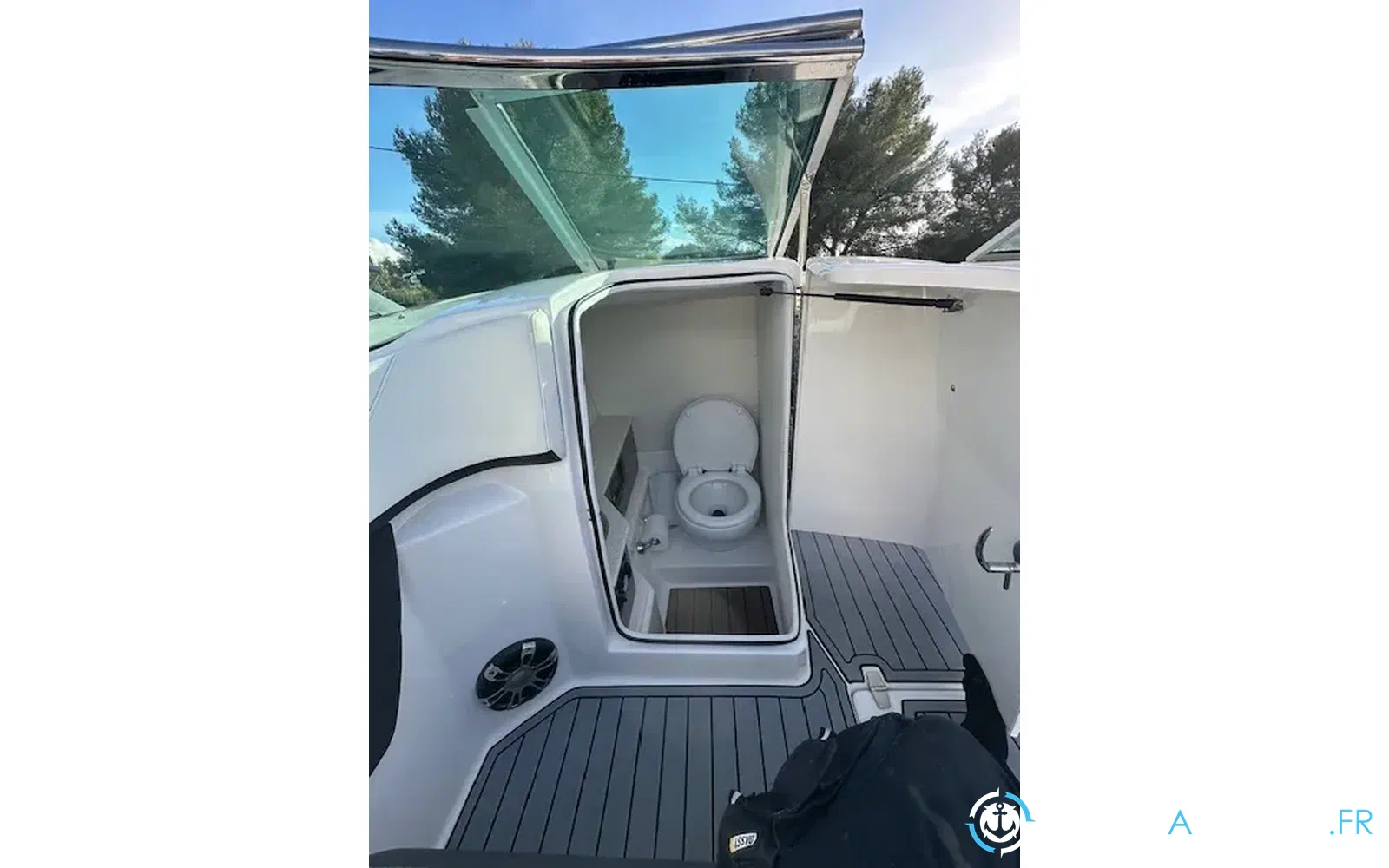 slider 22 Regal 26 Fasdeck