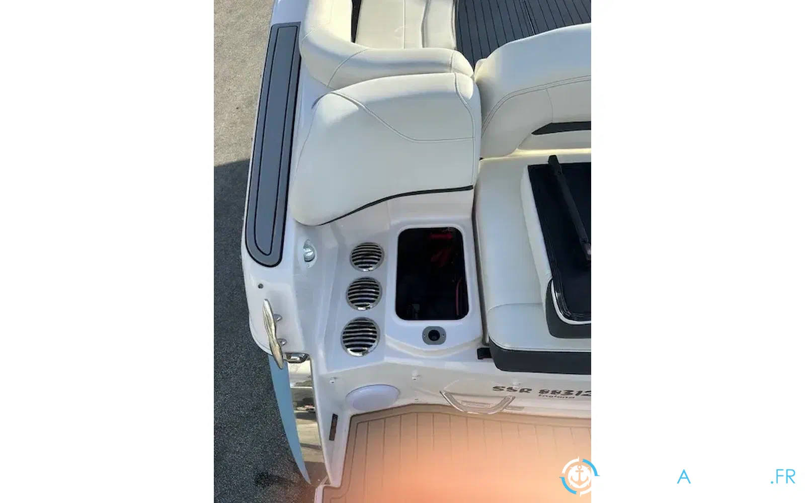 slider 28 Regal 26 Fasdeck