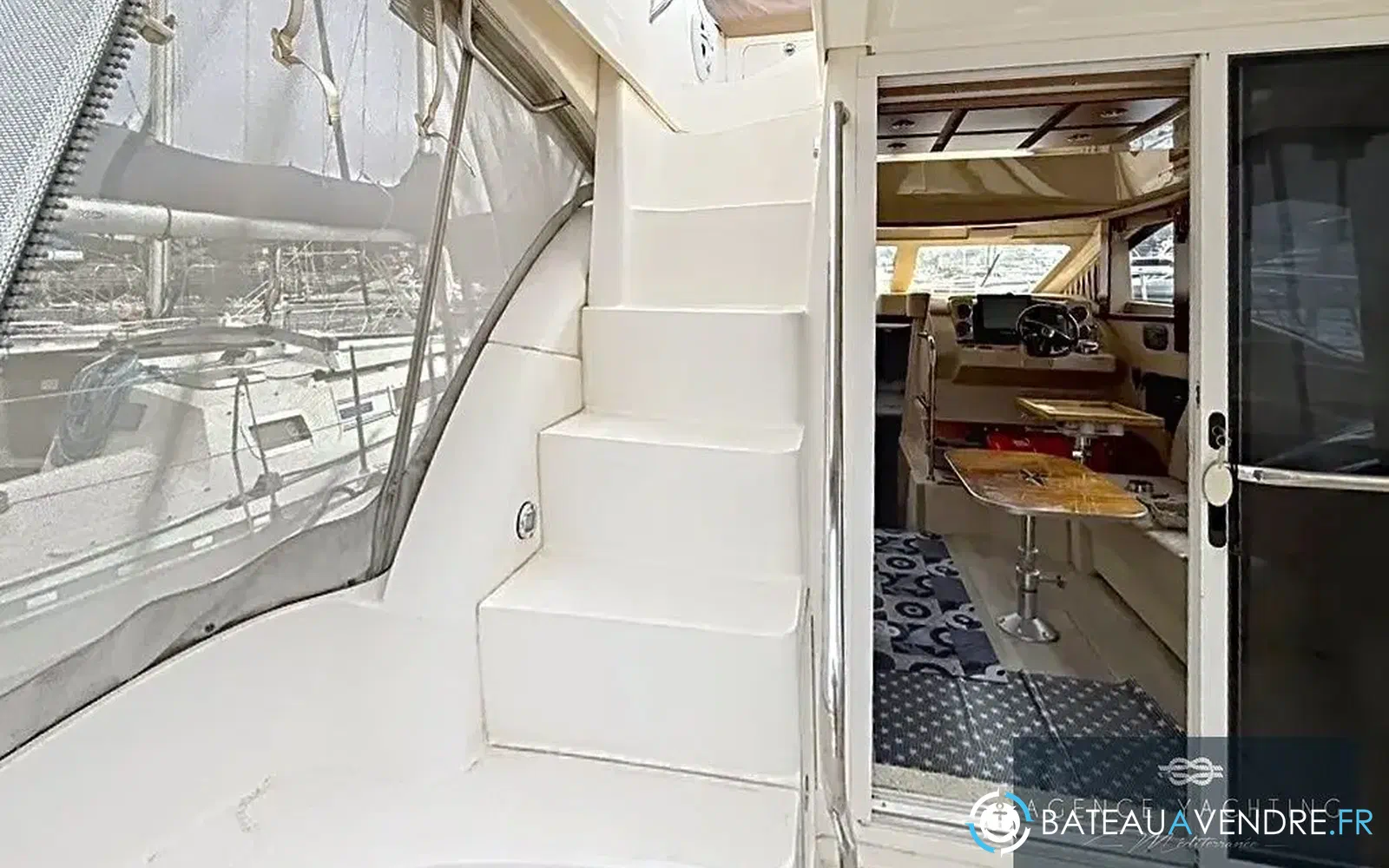 slider 6 Sea Ray 375 Sedan Bridge