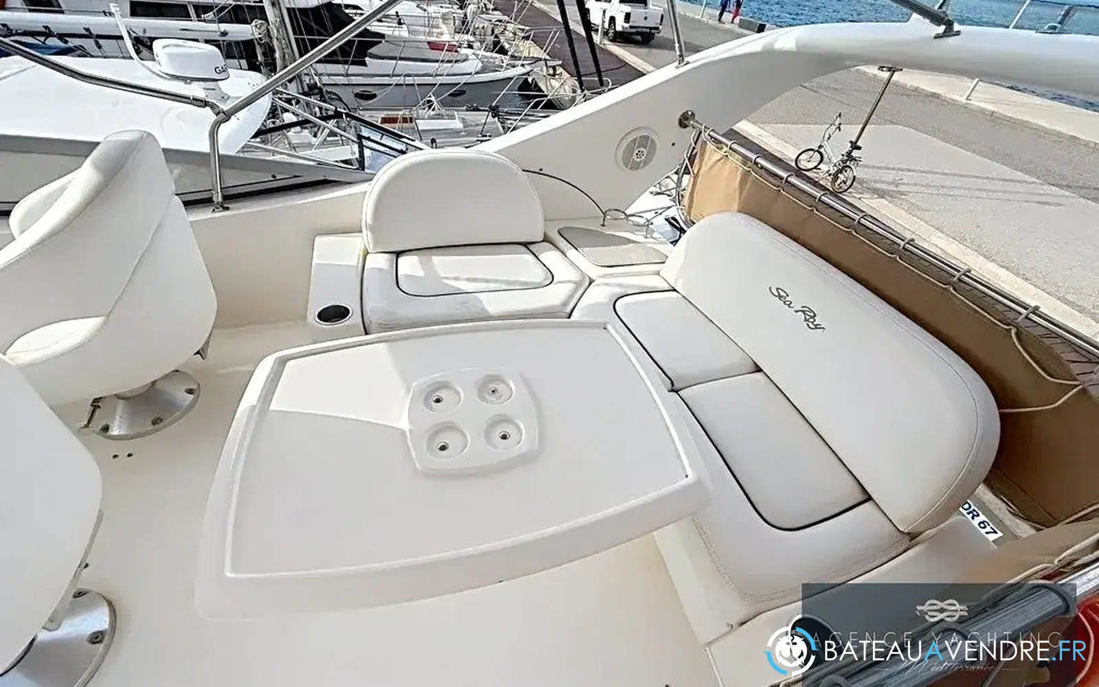 slider 7 Sea Ray 375 Sedan Bridge