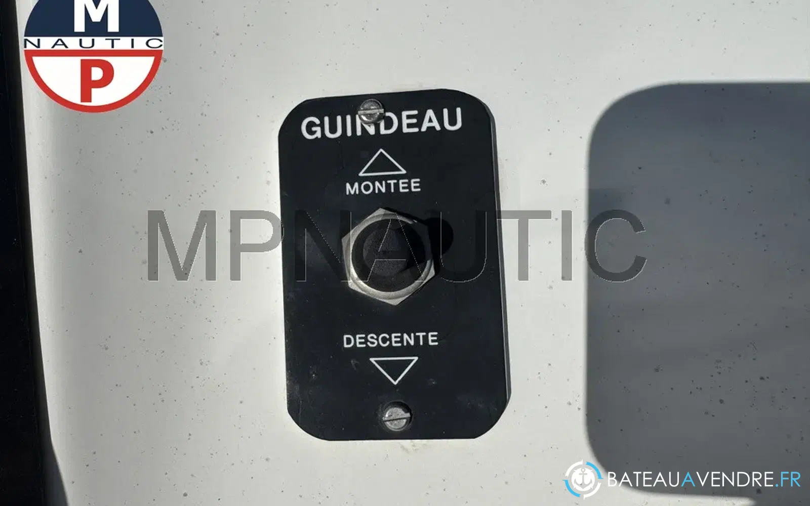 slider 3 Beneteau Flyer 701