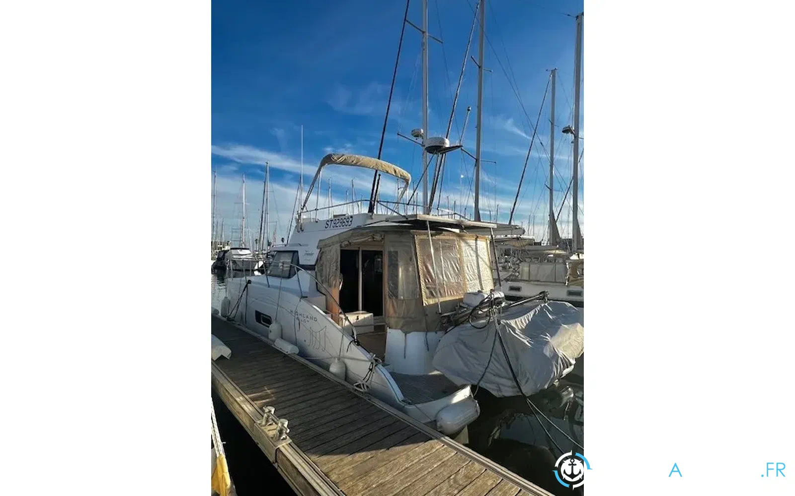 slider 1 Fountaine Pajot Highland 35
