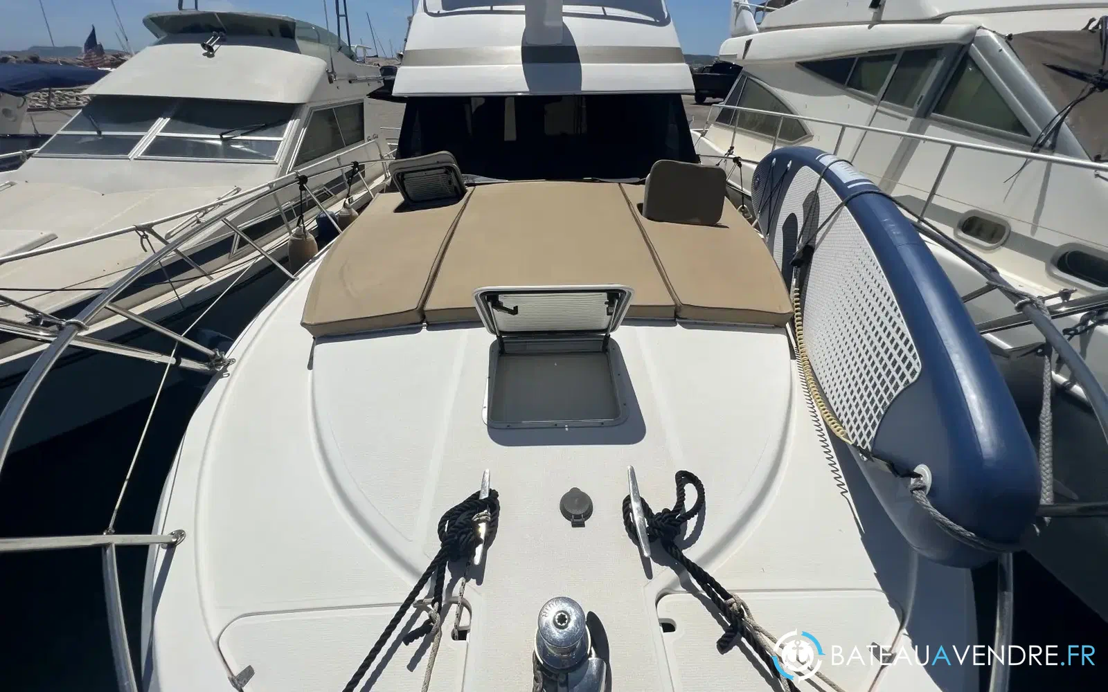 slider 3 Riviera 36