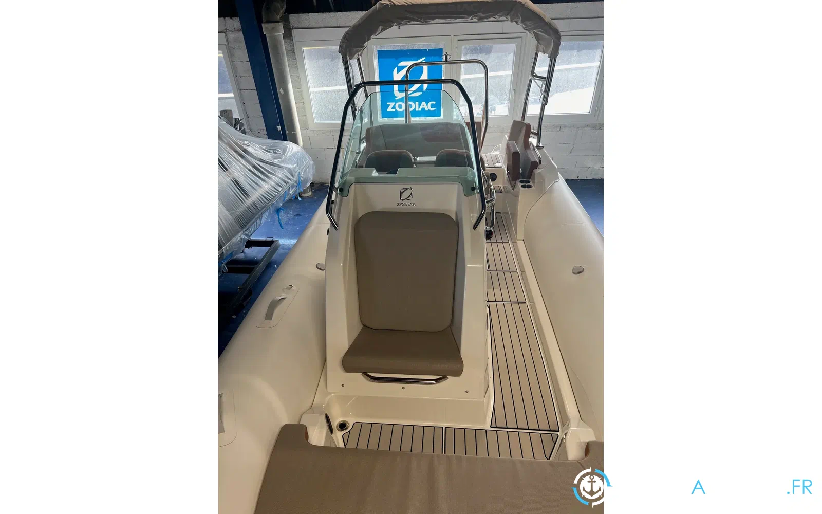 slider 12 Zodiac Medline 6.8