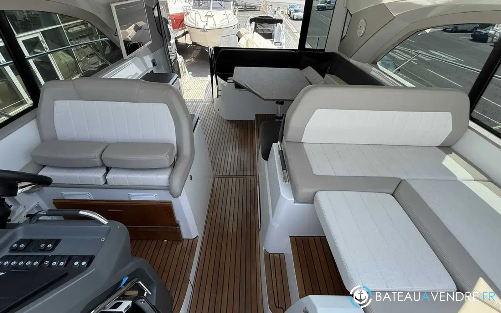 slider 24 Jeanneau Leader 46