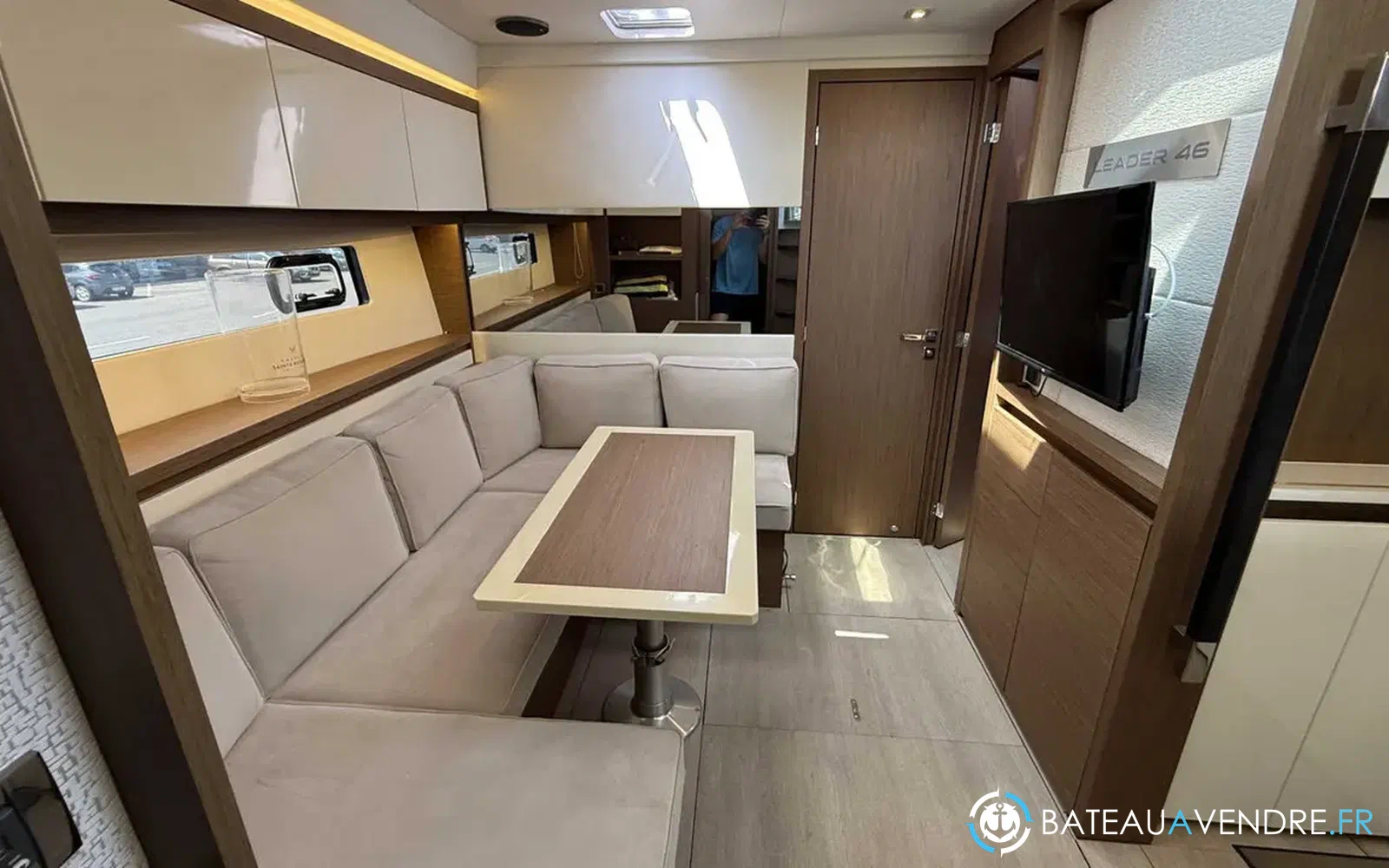 slider 27 Jeanneau Leader 46