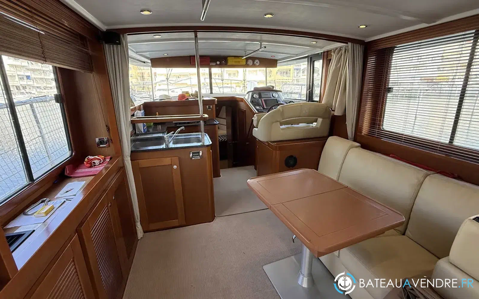 slider 14 Beneteau Swift Trawler 44