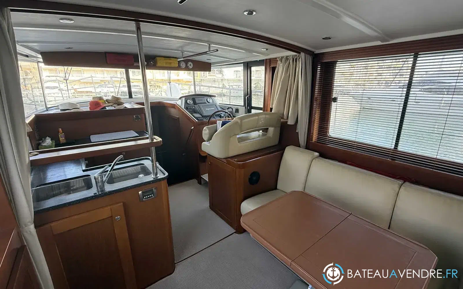 slider 15 Beneteau Swift Trawler 44