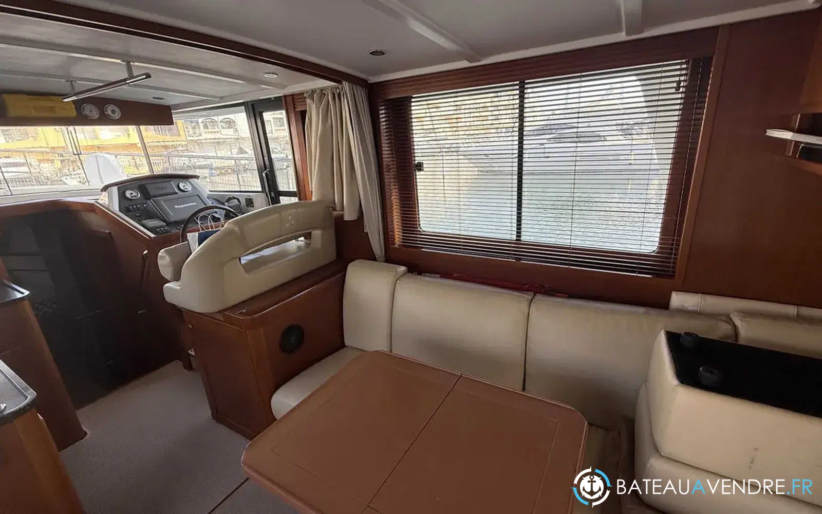 slider 21 Beneteau Swift Trawler 44
