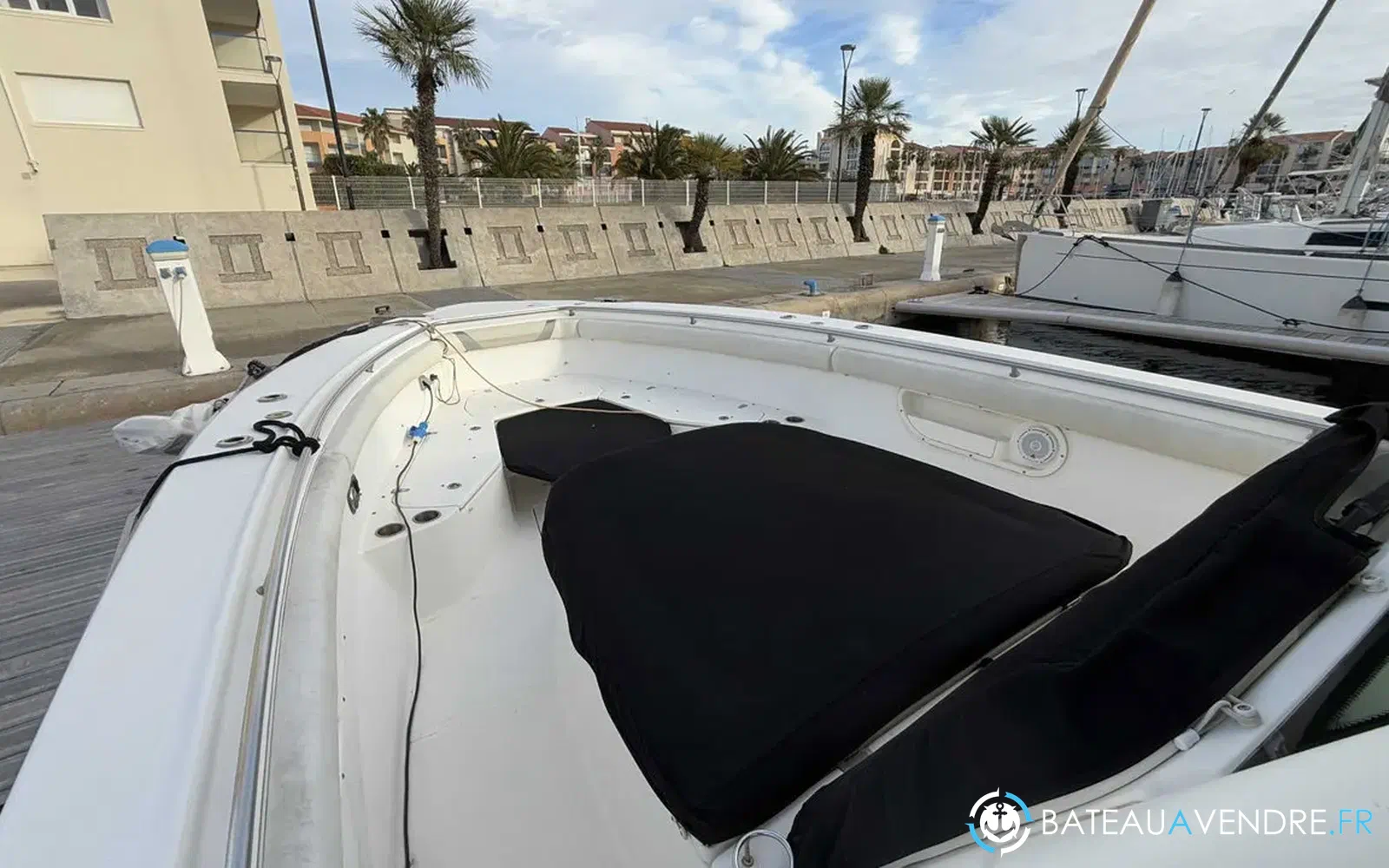 slider 9 Boston Whaler 370 Outrage