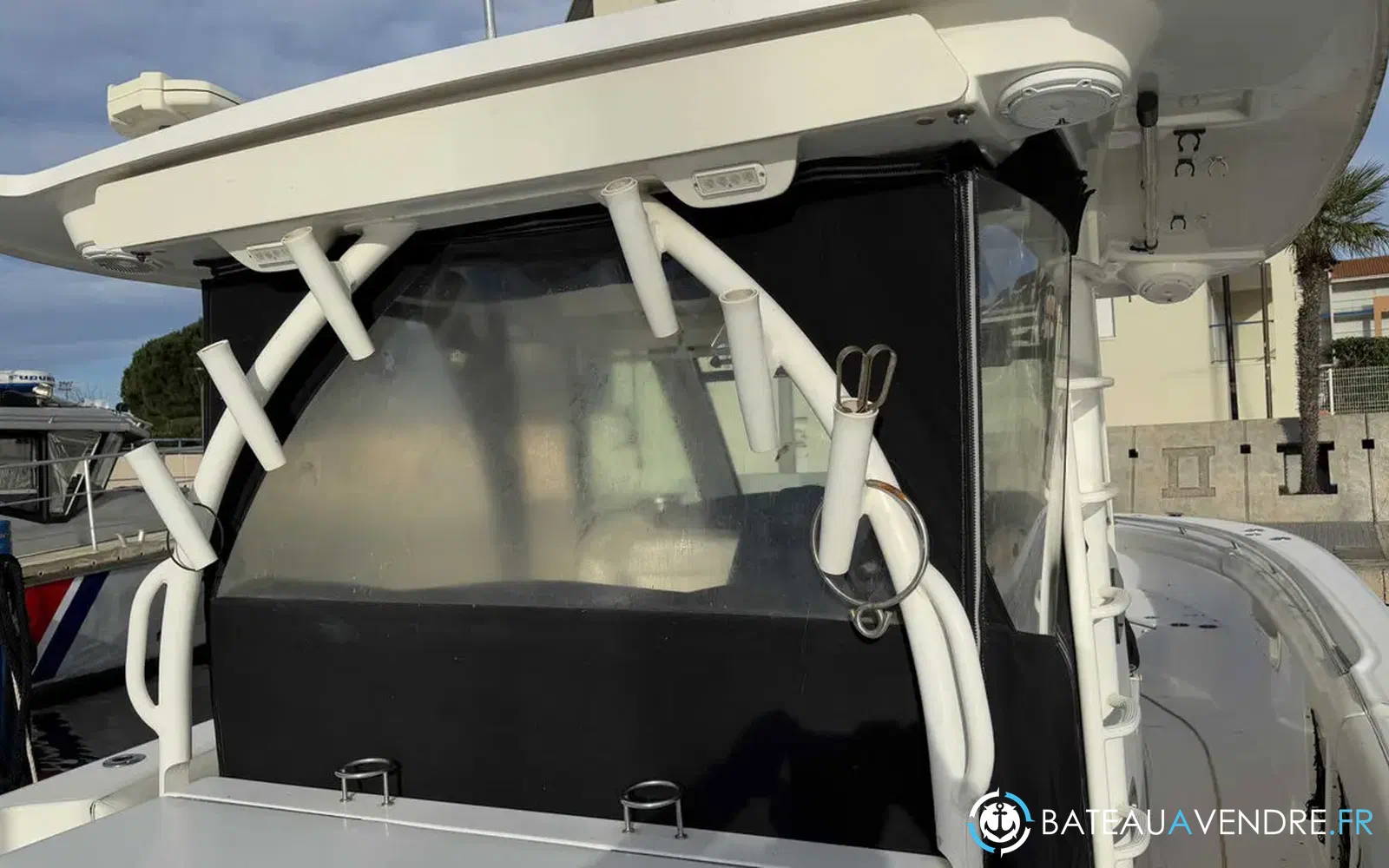 slider 27 Boston Whaler 370 Outrage