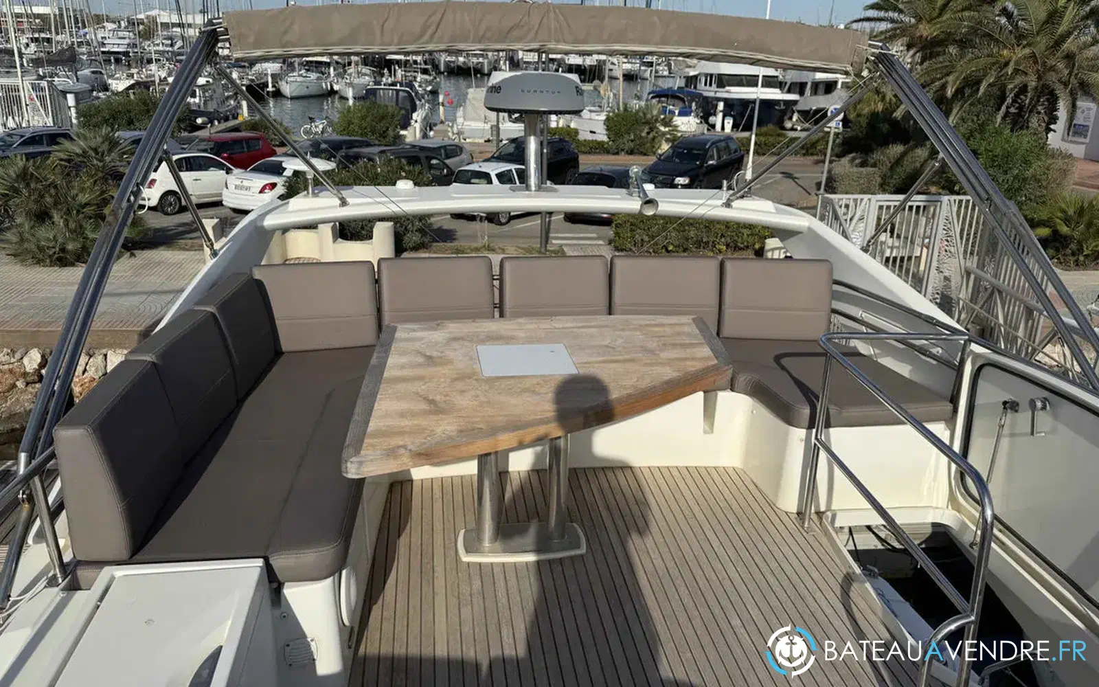slider 15 Prestige Yachts 560 Fly