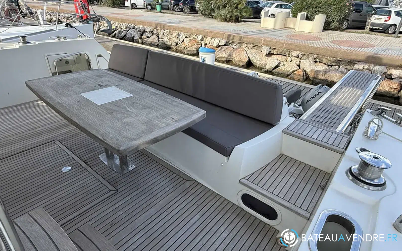 slider 7 Prestige Yachts 560 Fly