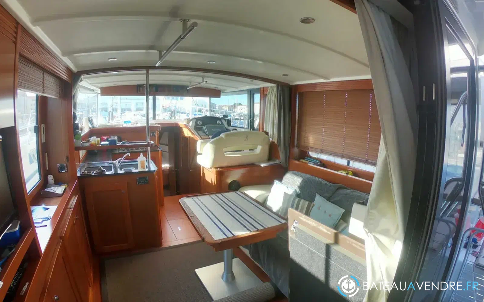 slider 9 Beneteau Swift Trawler 44