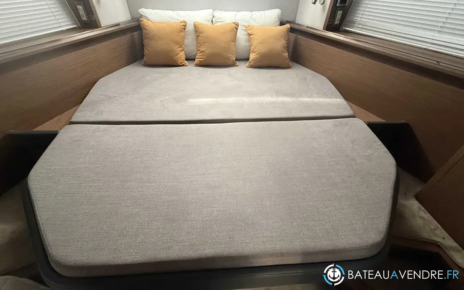 slider 10 Beneteau Antares 12