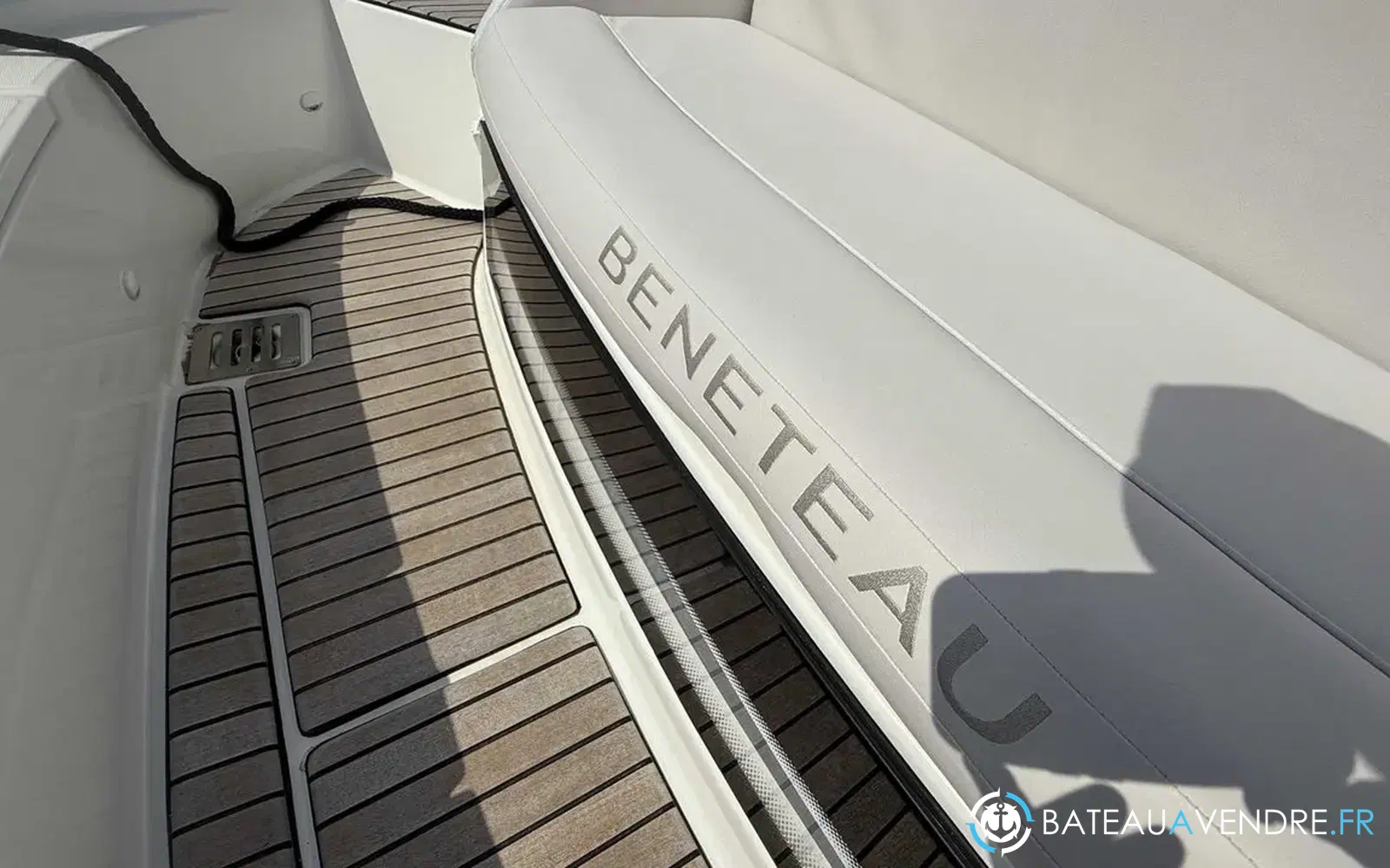 slider 18 Beneteau Antares 12