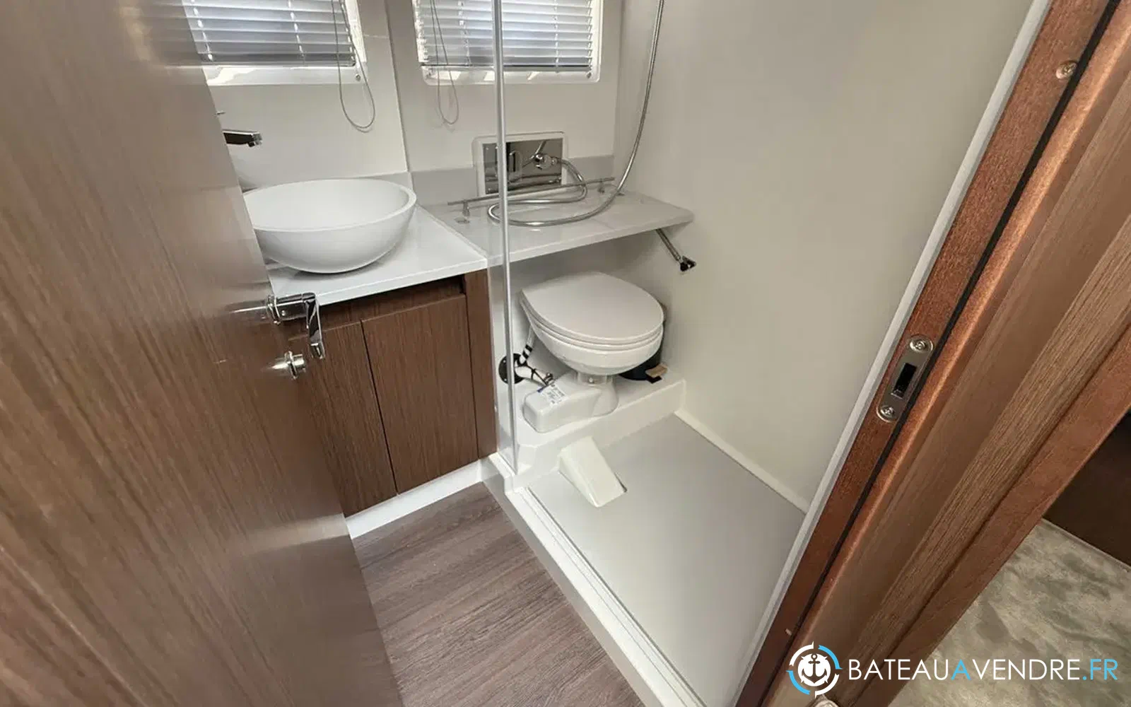 slider 21 Beneteau Antares 12