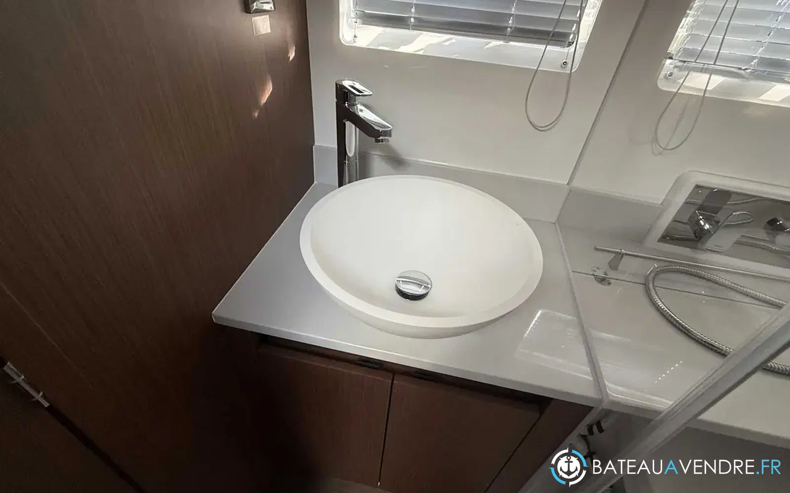 slider 30 Beneteau Antares 12