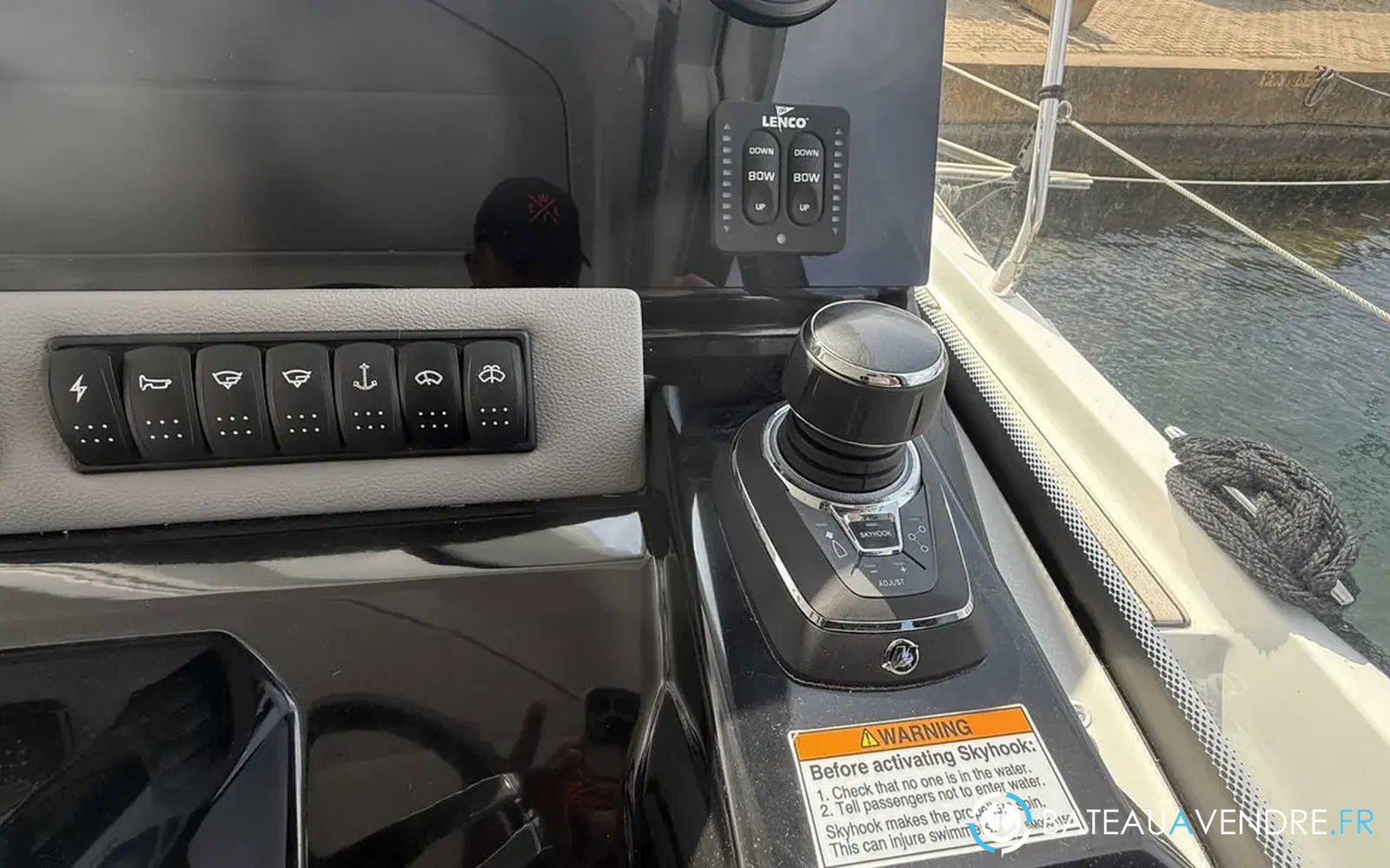 slider 33 Beneteau Antares 12