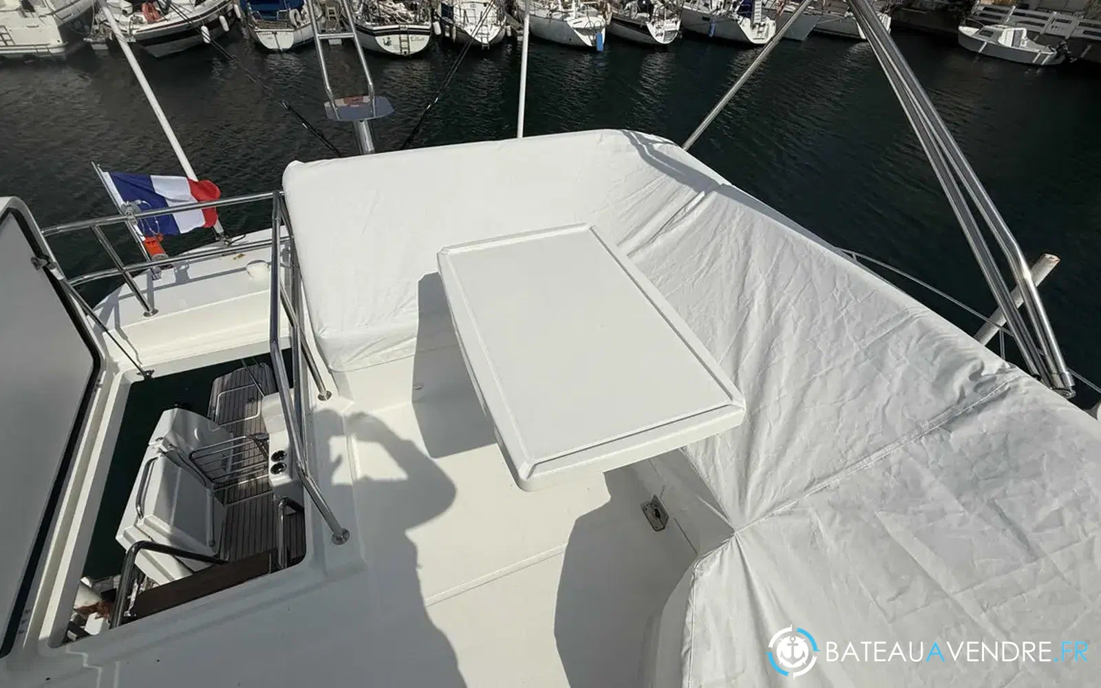 slider 36 Beneteau Antares 12