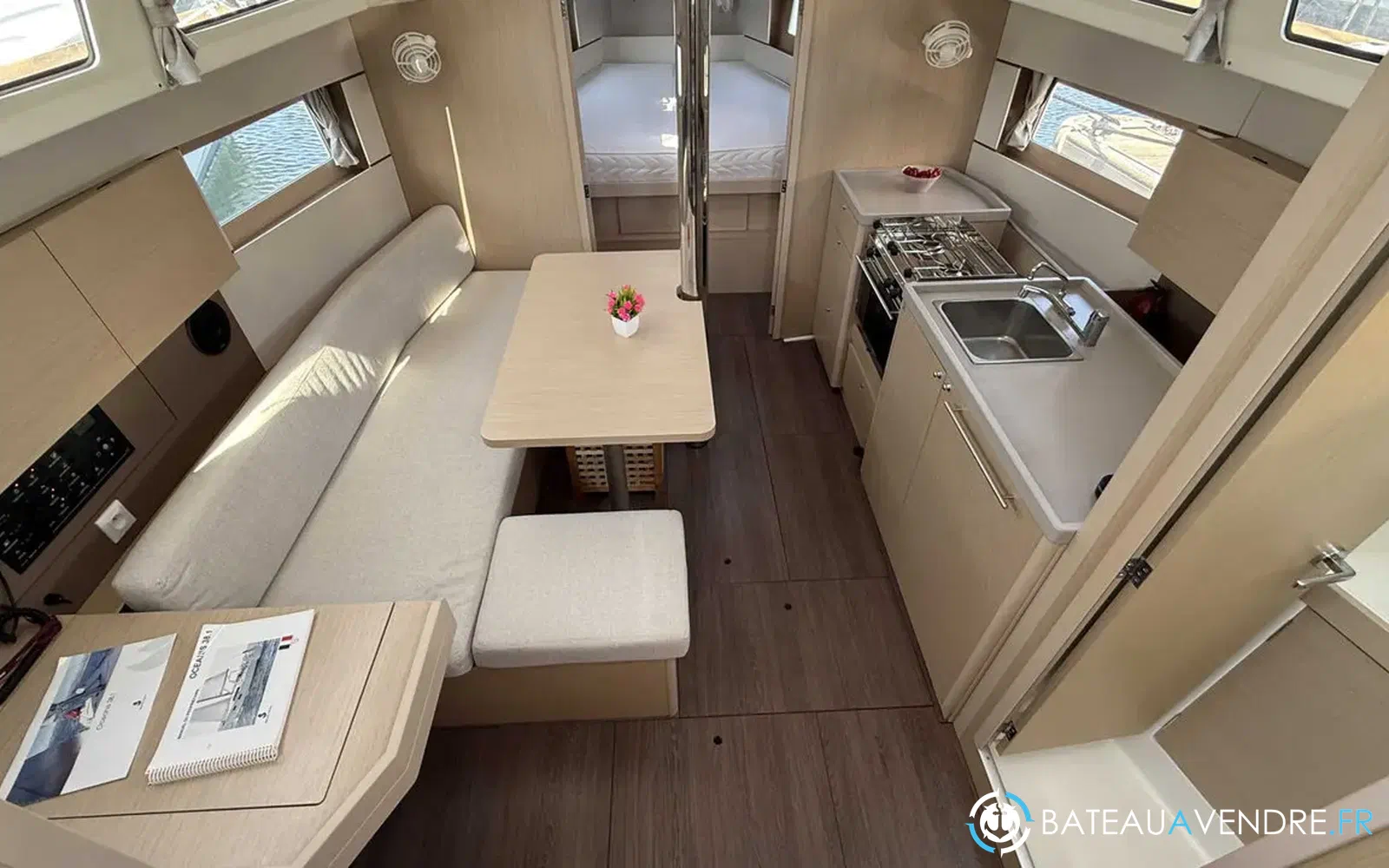 slider 21 Beneteau Oceanis 38.1