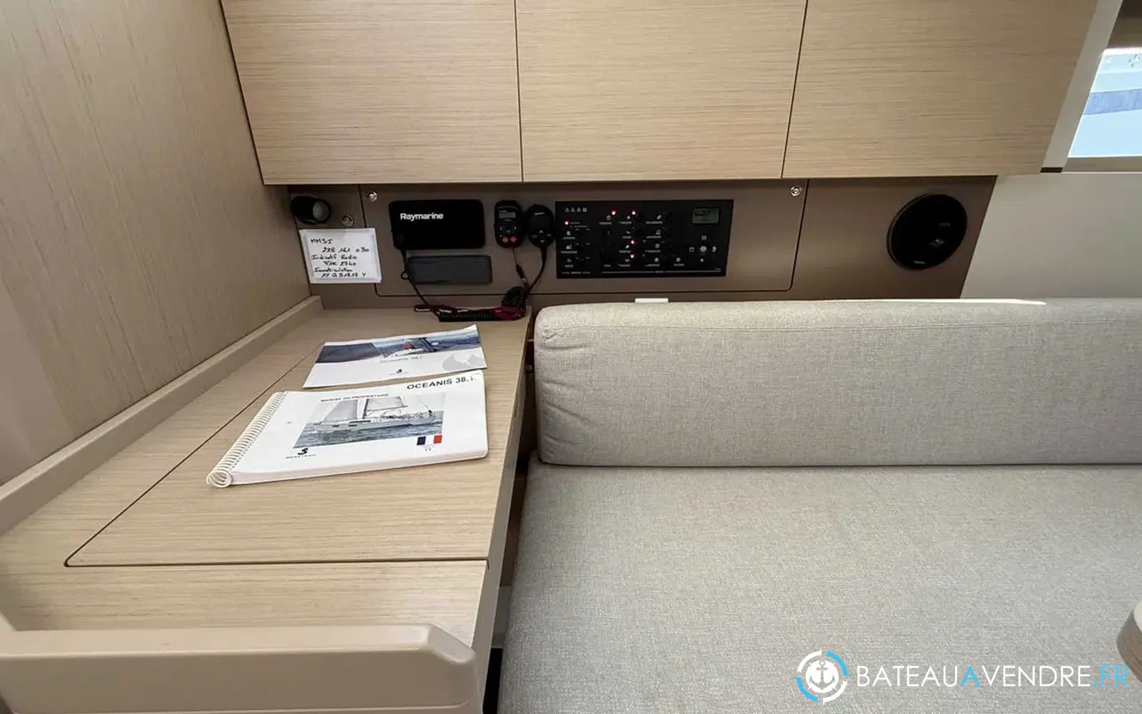 slider 25 Beneteau Oceanis 38.1