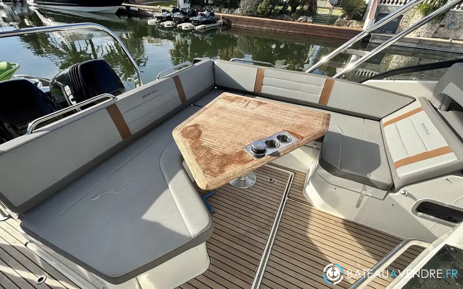 slider 4 Beneteau Flyer 10