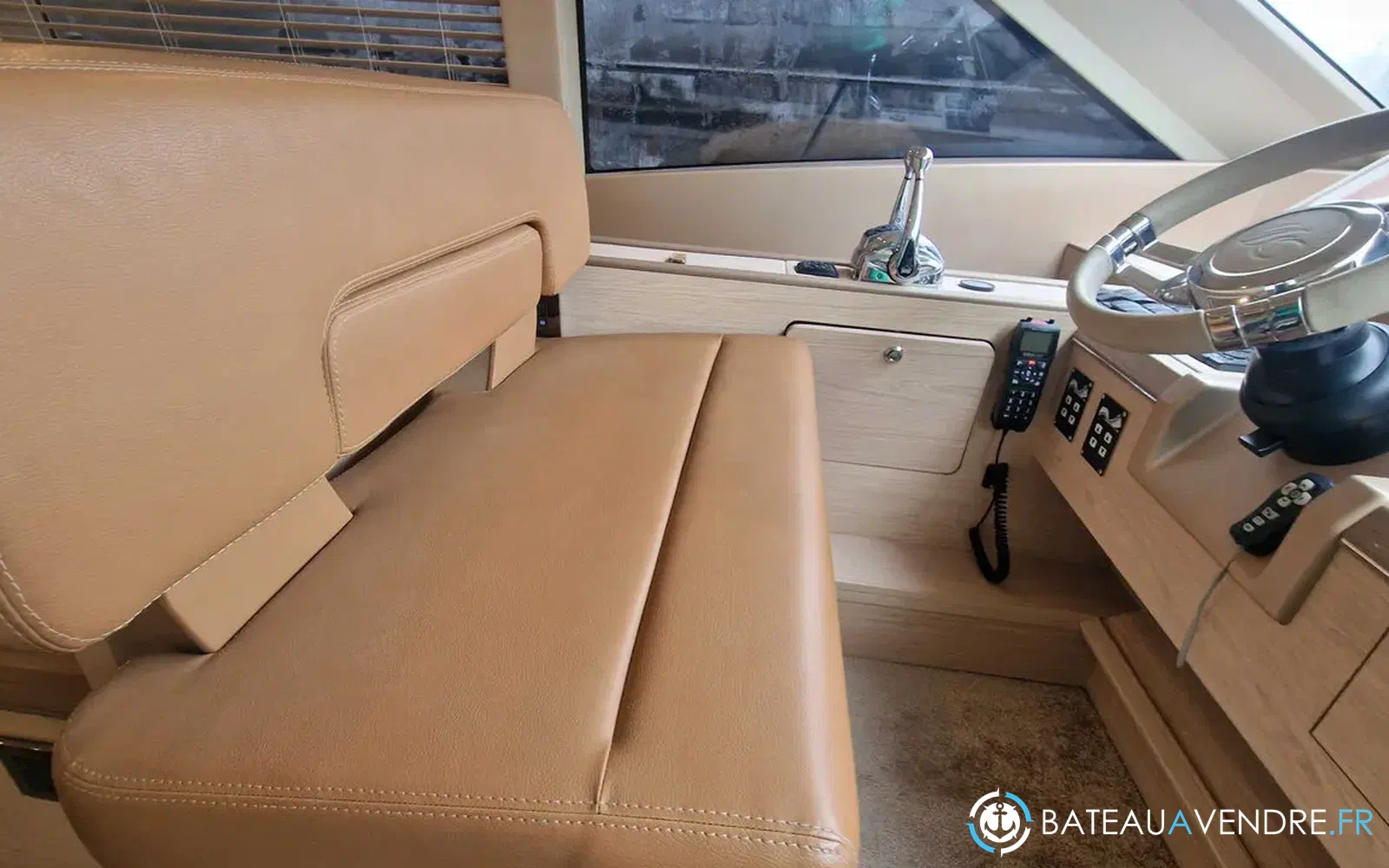 slider 15 Beneteau Monte Carlo 6