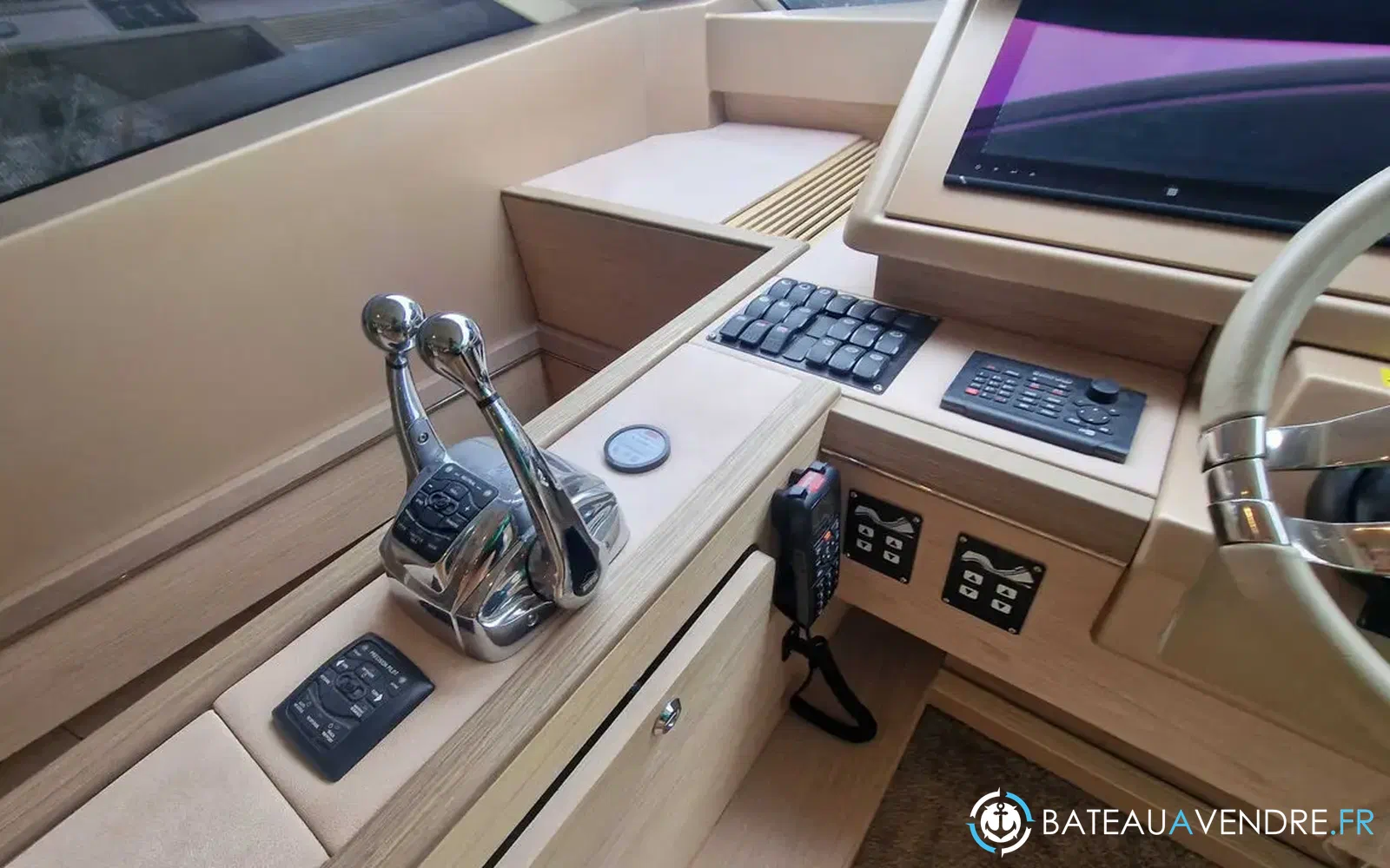 slider 16 Beneteau Monte Carlo 6