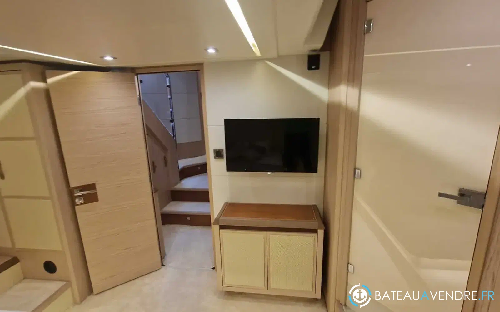 slider 28 Beneteau Monte Carlo 6