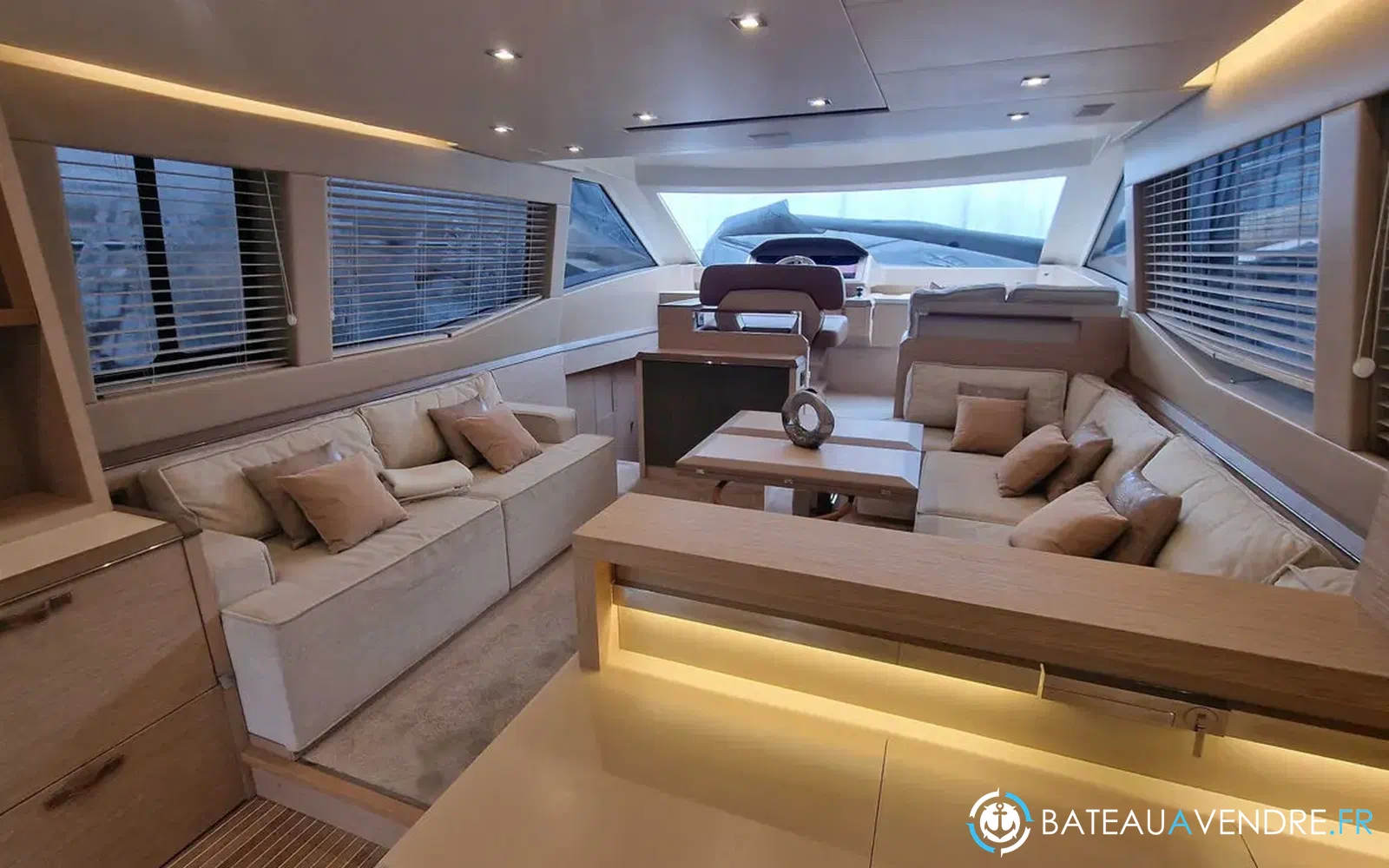slider 4 Beneteau Monte Carlo 6