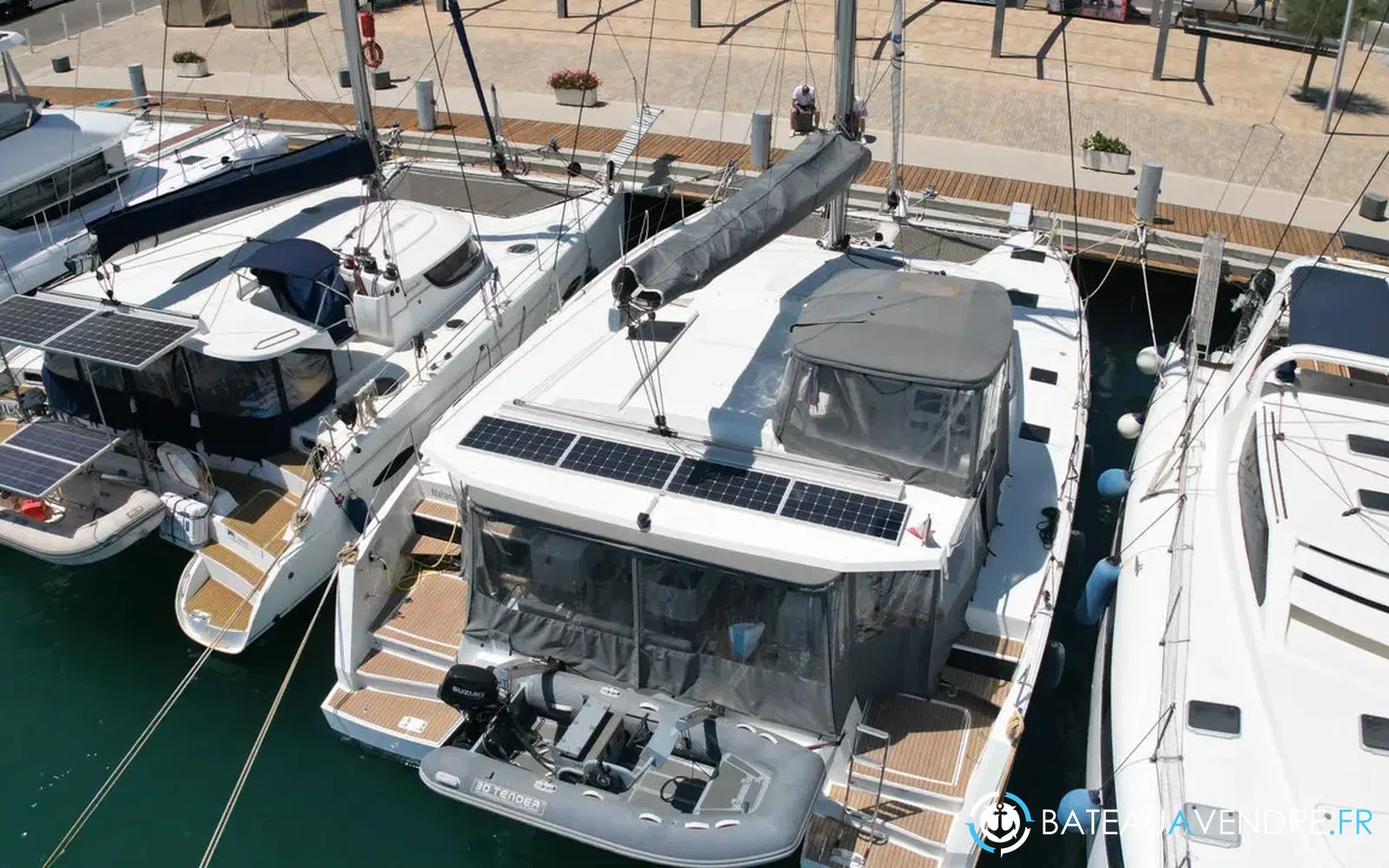slider 0 Fountaine Pajot Astrea 42