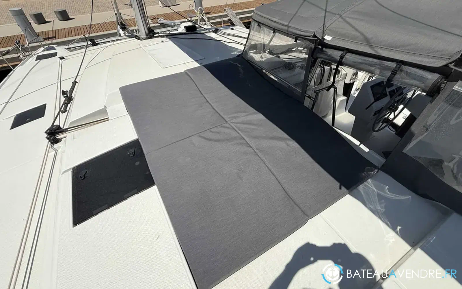 slider 9 Fountaine Pajot Astrea 42