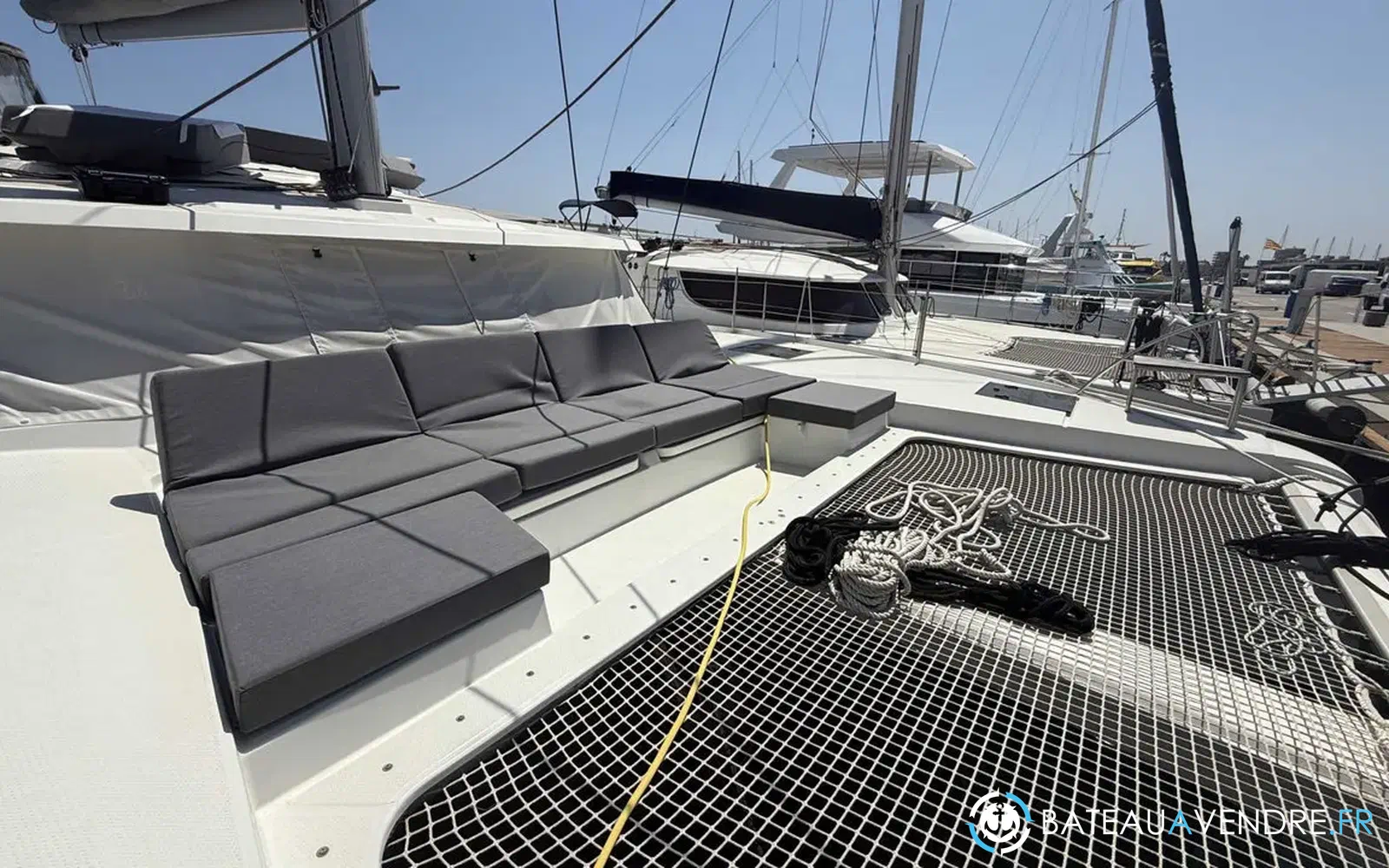 slider 13 Fountaine Pajot Astrea 42