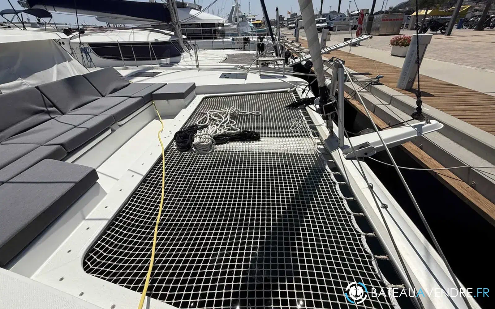slider 14 Fountaine Pajot Astrea 42