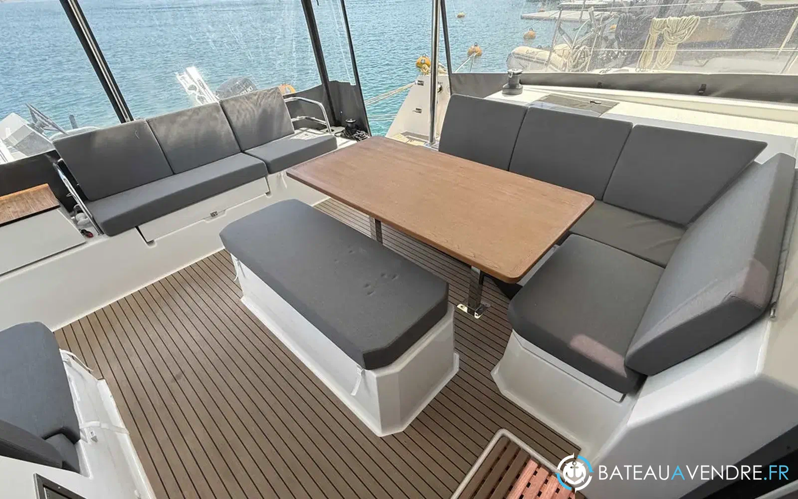 slider 23 Fountaine Pajot Astrea 42