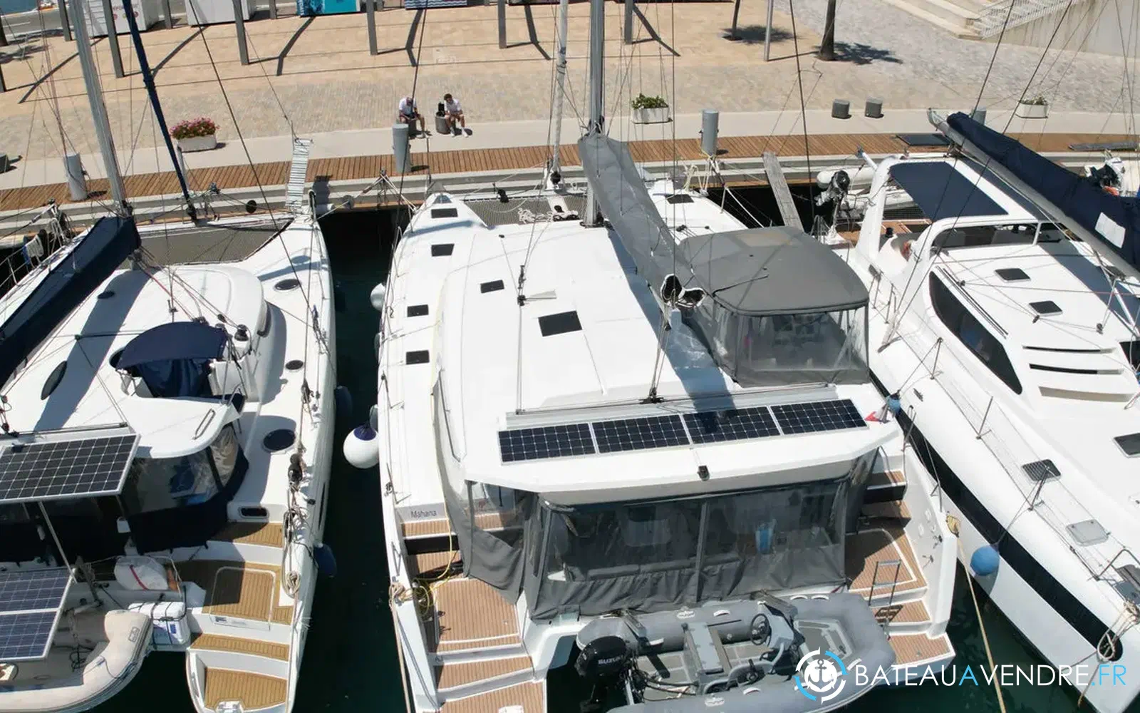 slider 2 Fountaine Pajot Astrea 42