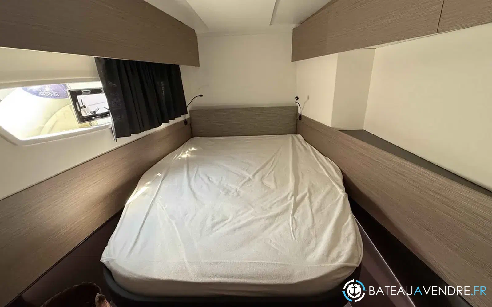 slider 37 Fountaine Pajot Astrea 42
