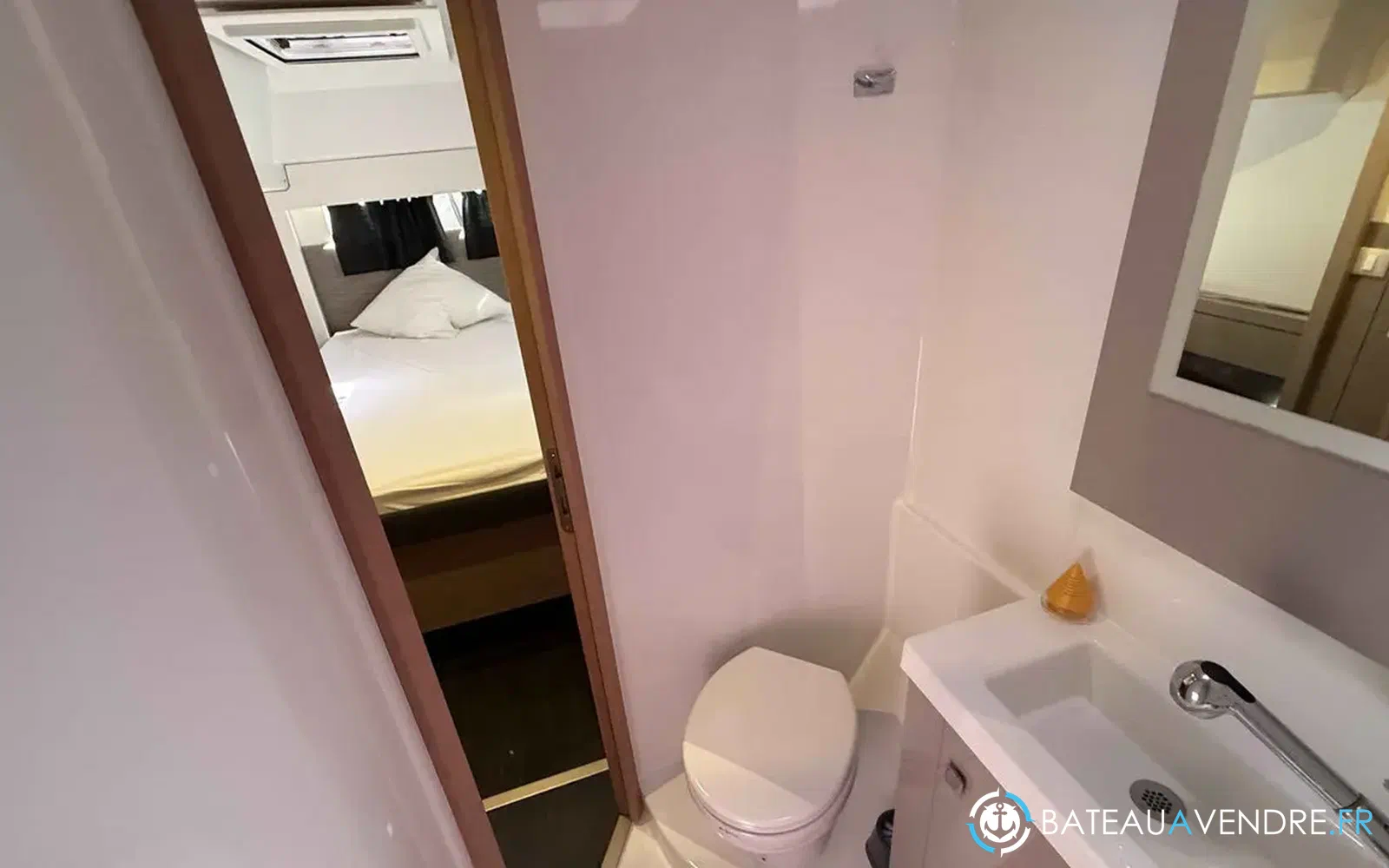 slider 38 Fountaine Pajot Astrea 42