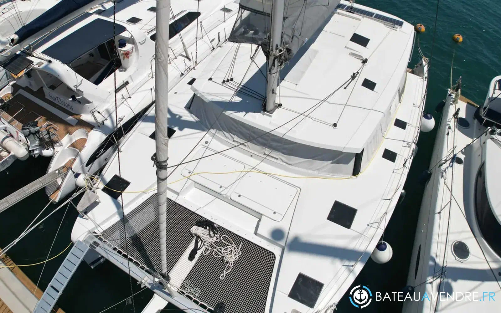 slider 3 Fountaine Pajot Astrea 42
