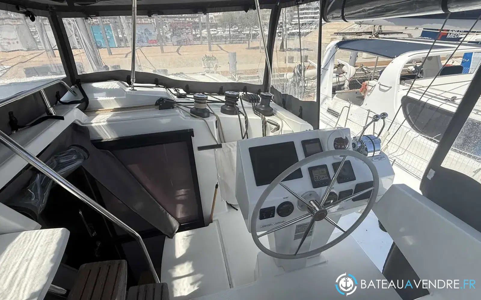 slider 5 Fountaine Pajot Astrea 42