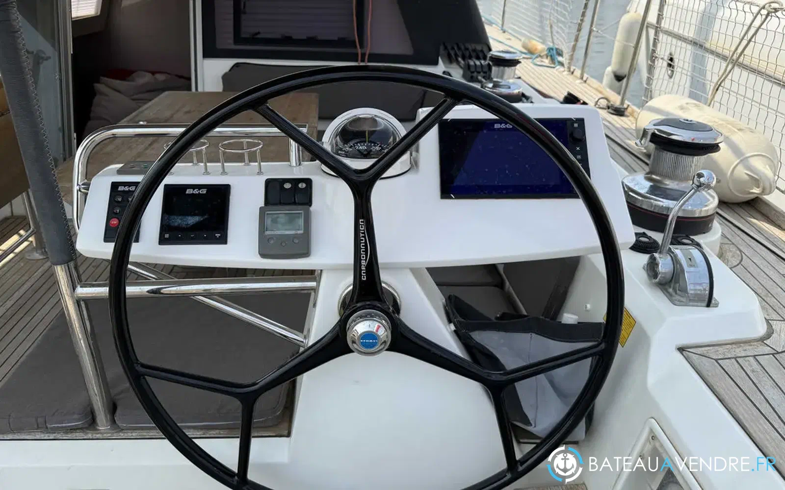 slider 10 Beneteau Sense 51