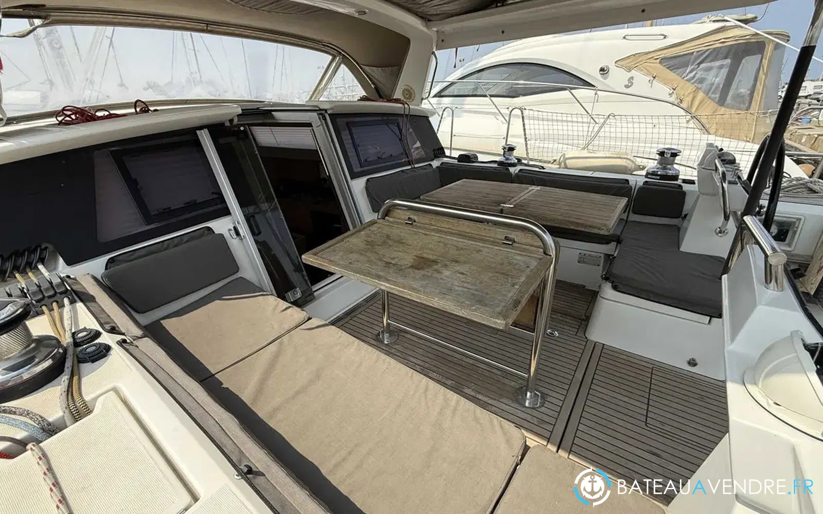 slider 11 Beneteau Sense 51