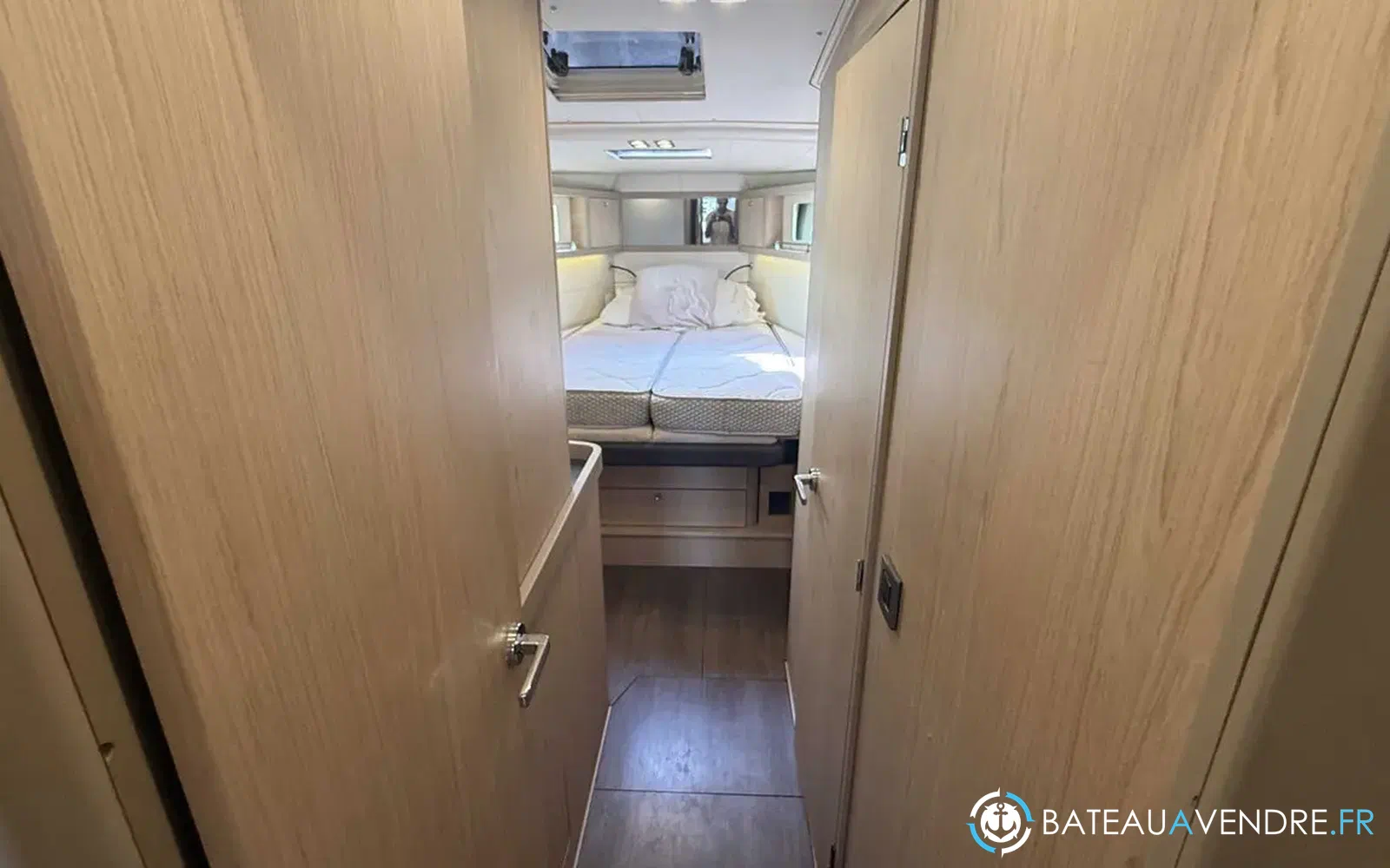 slider 28 Beneteau Sense 51
