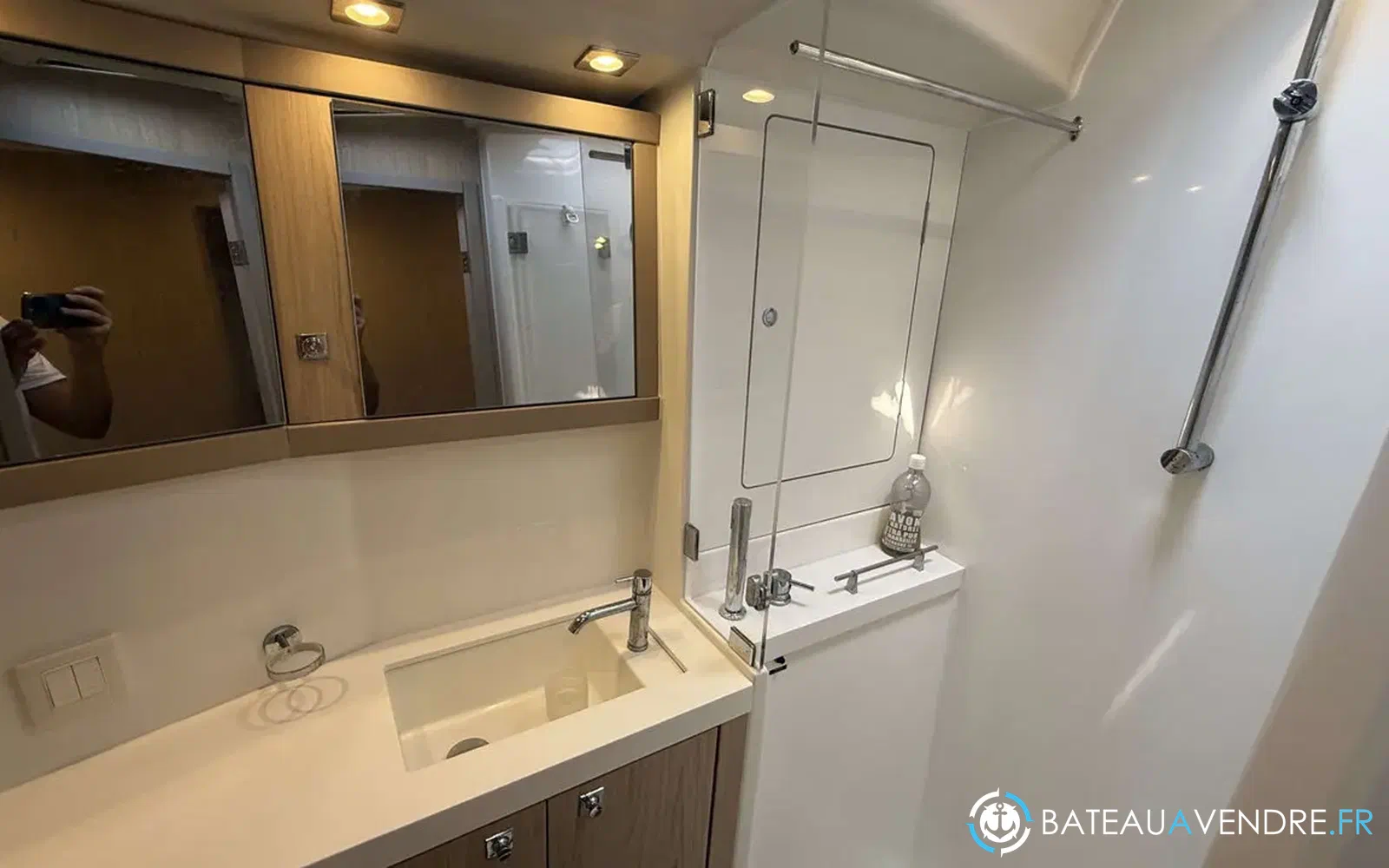 slider 30 Beneteau Sense 51