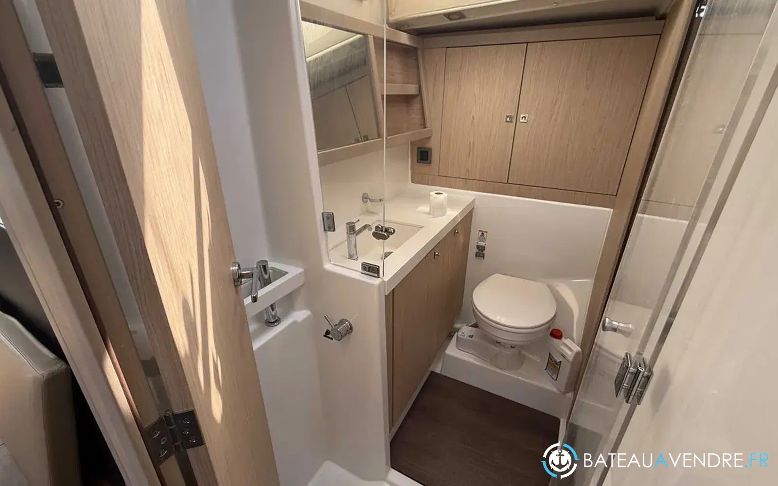 slider 33 Beneteau Sense 51