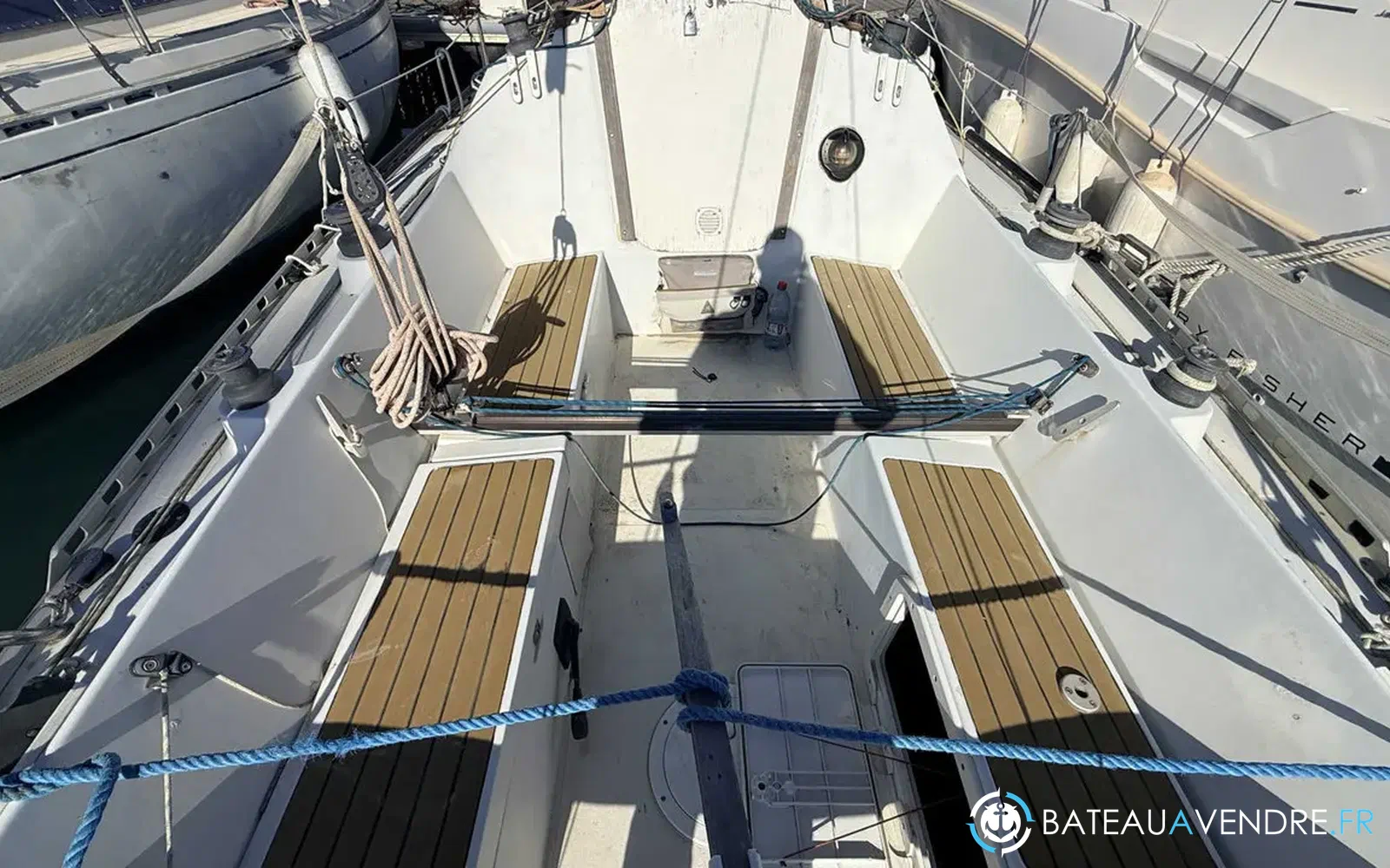 slider 12 Comar Yachts Comet 28