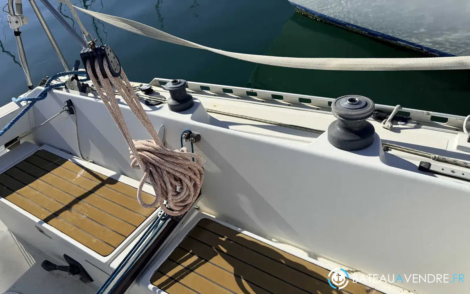 slider 23 Comar Yachts Comet 28