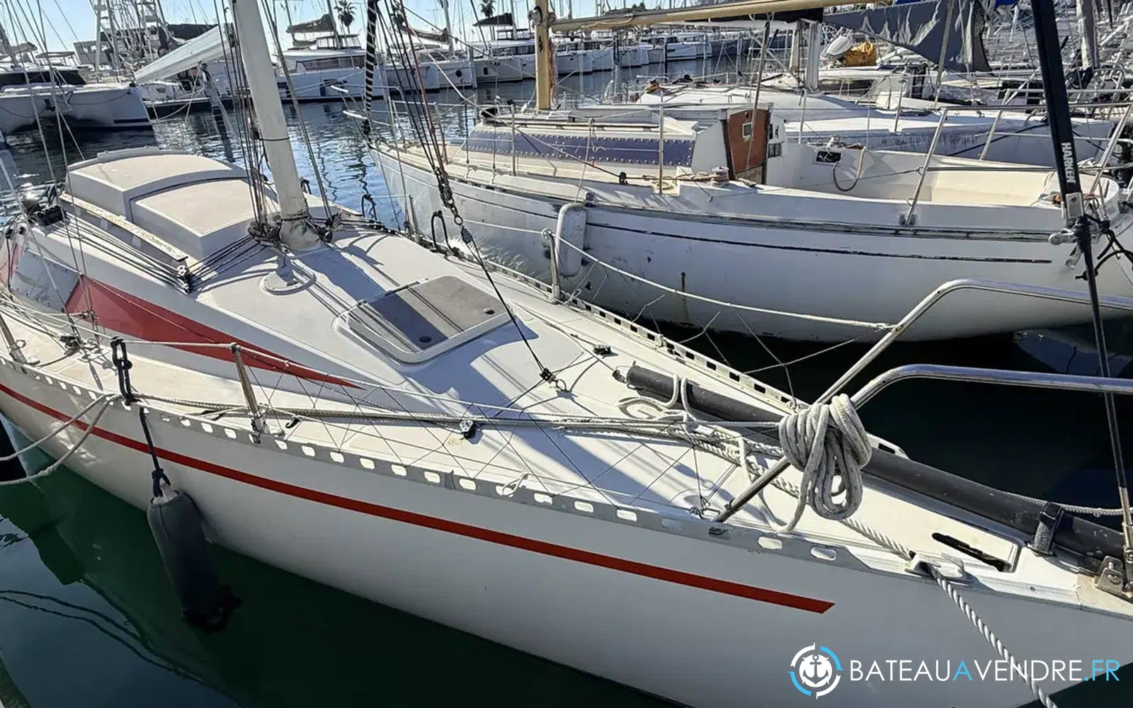 slider 5 Comar Yachts Comet 28