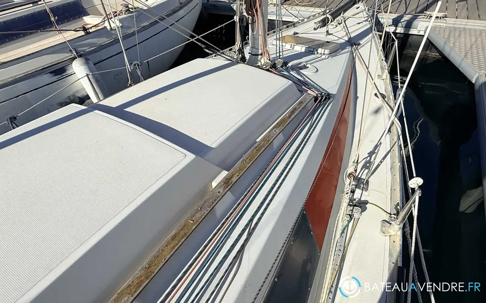 slider 6 Comar Yachts Comet 28